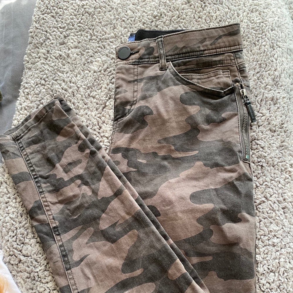 Domacracy Camo Jeggings